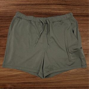 Lands’ End Men’s Olive Green 5.5” Pique Shorts. Size Large 36-38